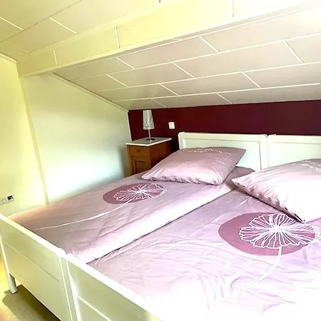 Romantic Garden Stay, Cleaning Included