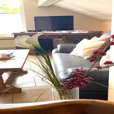 Daire Romantic Garden Stay, Cleaning Included *
