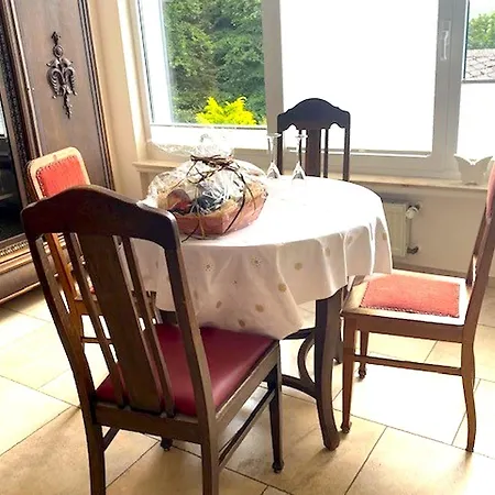 Romantic Garden Stay, Cleaning Included *
