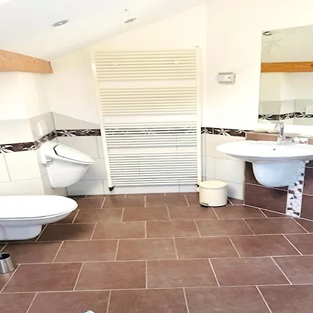Daire Romantic Garden Stay, Cleaning Included *